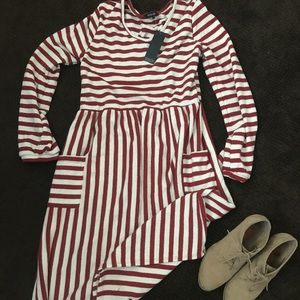 Roolee boutique striped nursing dress. Size large.